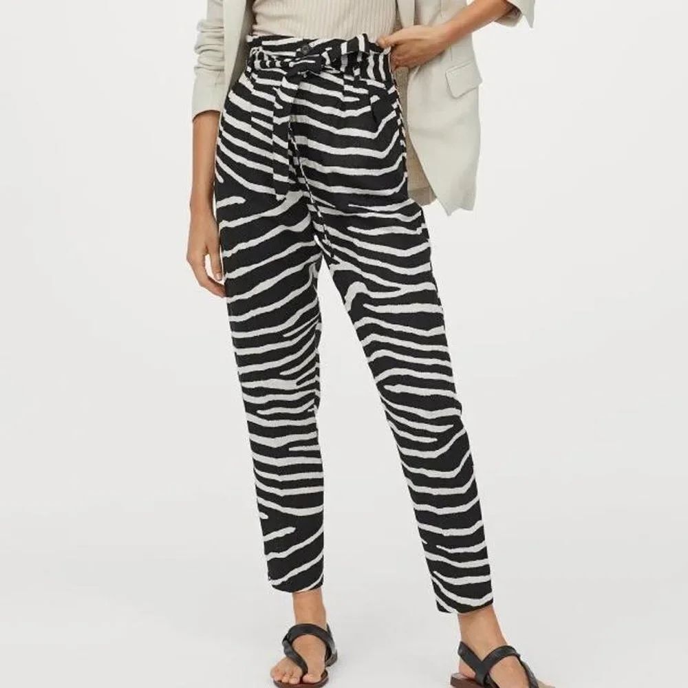 H&M High-Waist Zebra Print Paperbag Pants in Black & White